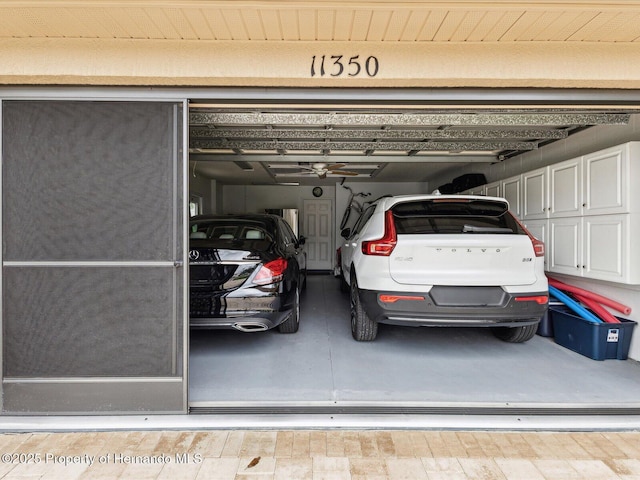 11350 Copley Ct, Spring Hill, FL 34609 - view of garage