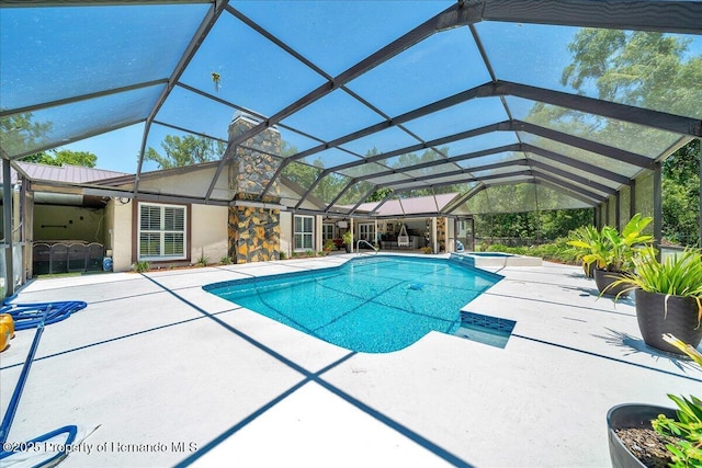 21000 Exeter Ct, Brooksville, FL 34601 - view of swimming pool featuring a patio area and a pool with connected hot tub