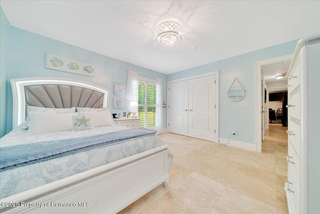 21000 Exeter Ct, Brooksville, FL 34601 - bedroom featuring baseboards and a closet