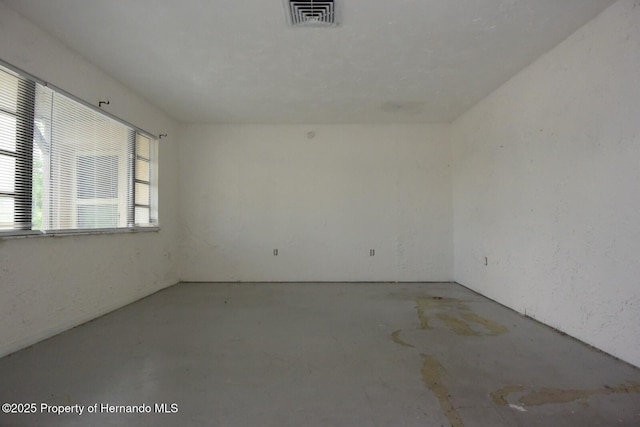 8568 Heather Blvd, Weeki Wachee, FL 34613 - photo 6