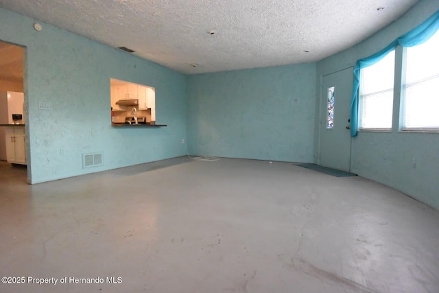 8568 Heather Blvd, Weeki Wachee, FL 34613 - photo 16