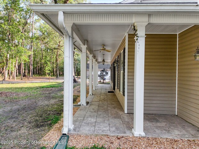 18308 Valor Path, Brooksville, FL 34604 - photo 6