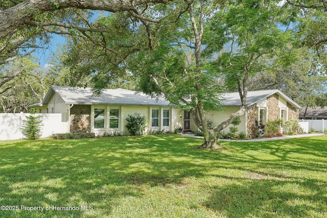 18633 Oak Way Dr, Hudson, FL 34667 - view of front of home featuring stucco siding