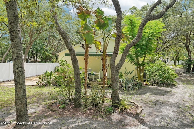 18633 Oak Way Dr, Hudson, FL 34667 - view of yard