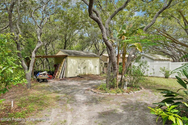 18633 Oak Way Dr, Hudson, FL 34667 - view of yard