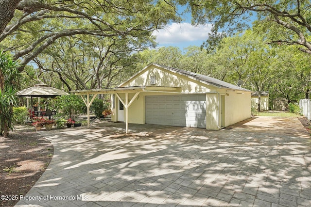 18633 Oak Way Dr, Hudson, FL 34667 - garage featuring a garage