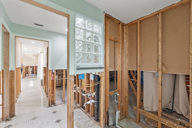 3226 Gardenia Dr, Hernando Beach, FL 34607 - bathroom featuring recessed lighting