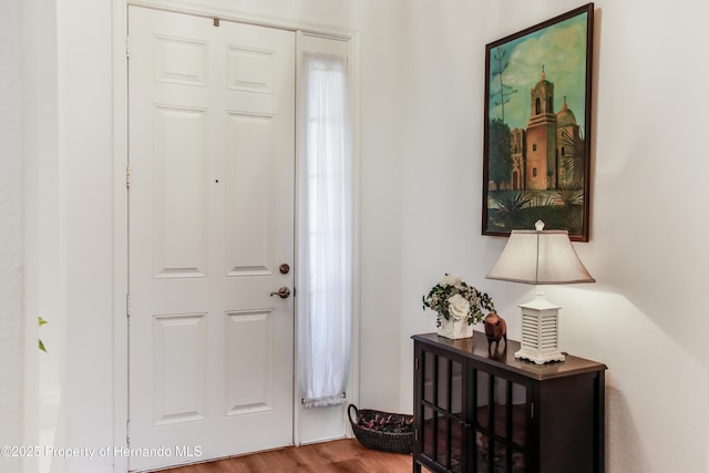 5233 Jennings Trl, Brooksville, FL 34601 - entrance foyer with wood finished floors