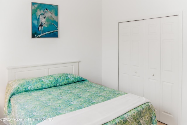 5233 Jennings Trl, Brooksville, FL 34601 - bedroom with a closet
