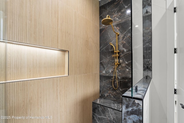 4522 Majestic Hills Loop, Brooksville, FL 34601 - full bath with a marble finish shower