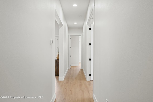 4522 Majestic Hills Loop, Brooksville, FL 34601 - hall featuring light wood finished floors and recessed lighting