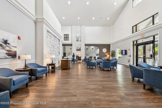 18223 Nestlebranch Ct, Hudson, FL 34667 - lobby featuring a high ceiling and recessed lighting