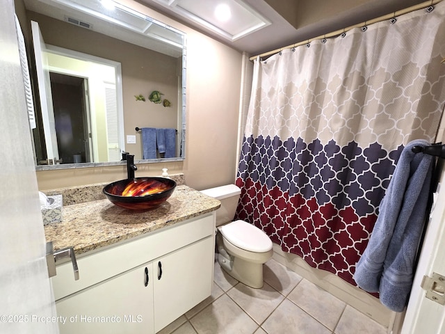 2429 Birdie Ln, Spring Hill, FL 34606 - full bathroom with tile patterned floors, vanity, and a shower with curtain