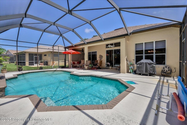 9406 Burnam Dr, Weeki Wachee, FL 34613 - swimming pool with a patio, a grill, and a ceiling fan