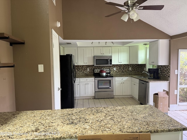 9155 Pemberton St, Spring Hill, FL 34608 - photo 3