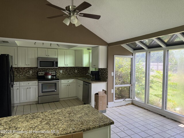 9155 Pemberton St, Spring Hill, FL 34608 - photo 4