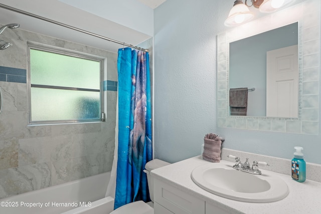 9766 W Smokey Ln, Crystal River, FL 34429 - bathroom with shower / bath combination with curtain, toilet, and vanity