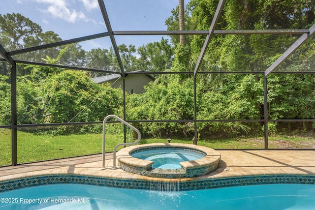 9766 W Smokey Ln, Crystal River, FL 34429 - view of swimming pool featuring a lanai and a pool with connected hot tub