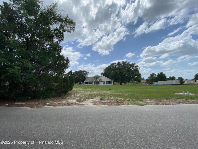 5449 Chestnut Ridge Rd, Dade City, FL 33523