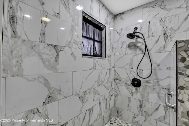 10277 Rosetti Ct, Spring Hill, FL 34608 - full bath with a tile shower