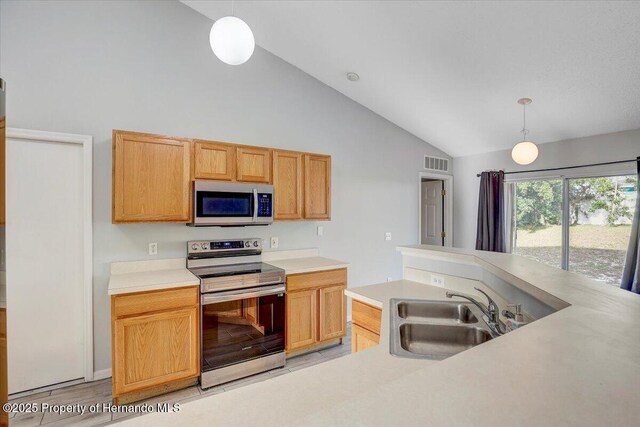 5396 Berrien Ave, Spring Hill, FL 34608 - photo 19