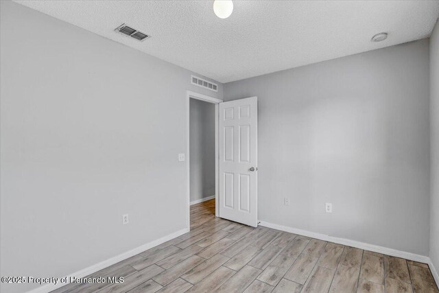 5396 Berrien Ave, Spring Hill, FL 34608 - photo 29