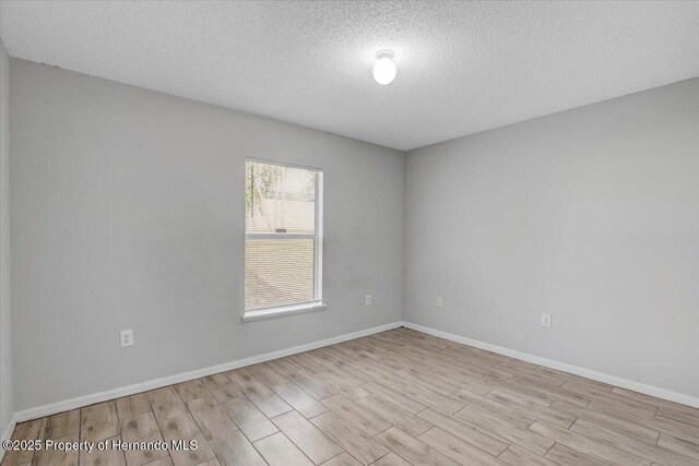 5396 Berrien Ave, Spring Hill, FL 34608 - photo 32