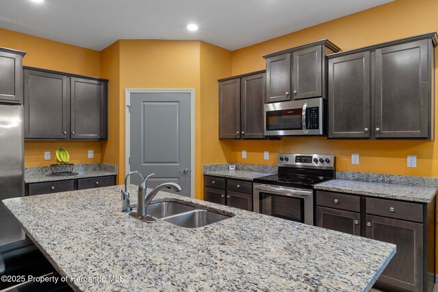 17843 Garsalaso Cir, Brooksville, FL 34604 - photo 19