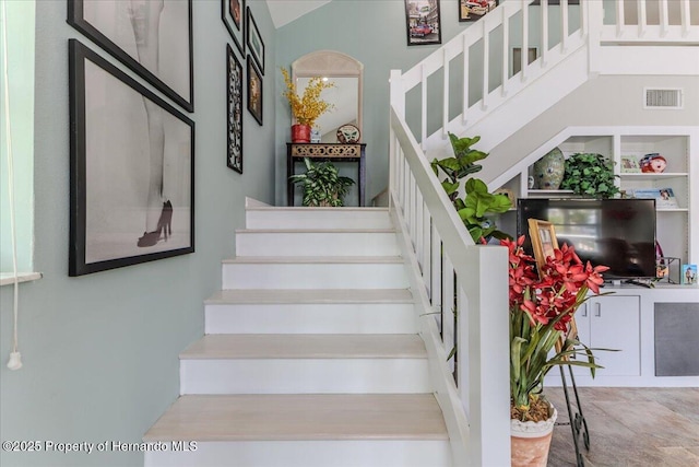 5233 Tuscawilla Dr, Weeki Wachee, FL 34607 - view of stairs