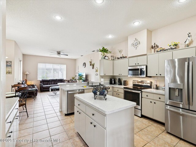 8324 Nightingale Rd, Weeki Wachee, FL 34613 - photo 17
