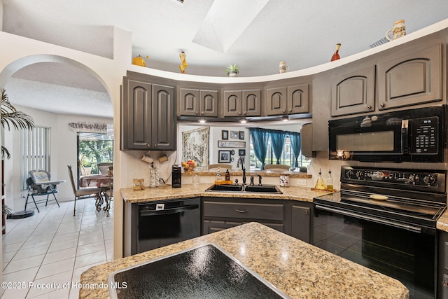 12295 Clarendon Ct, Spring Hill, FL 34609 - photo 22