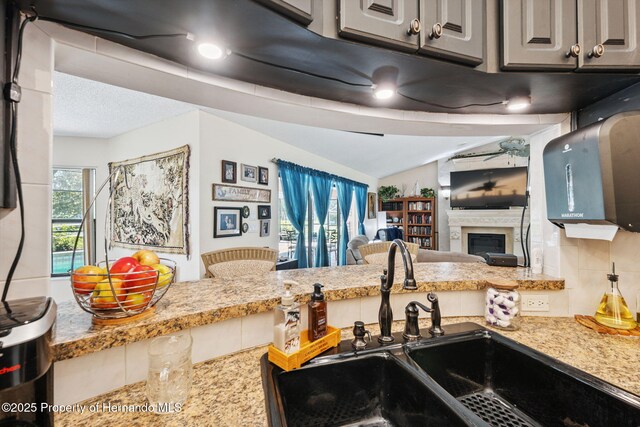 12295 Clarendon Ct, Spring Hill, FL 34609 - photo 23