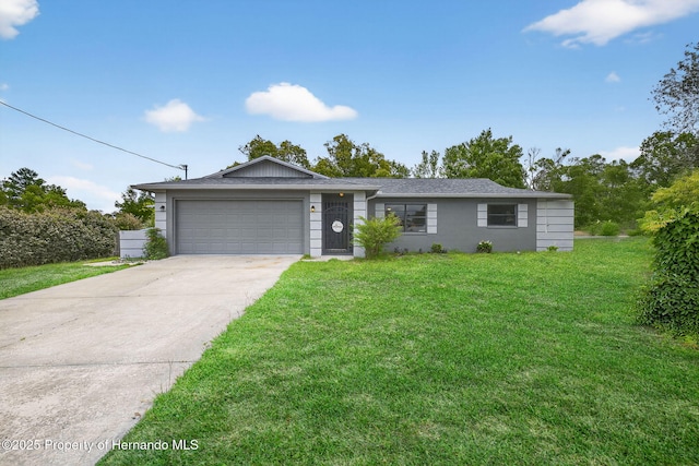 6310 Gainsboro Ave, Spring Hill, FL 34609 - ranch-style home featuring an attached garage, driveway, and a front lawn