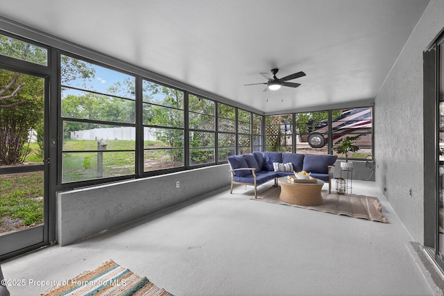 6310 Gainsboro Ave, Spring Hill, FL 34609 - sunroom / solarium with a ceiling fan and an outdoor hangout area