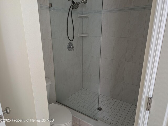 109 Fairmont Dr, Spring Hill, FL 34609 - bathroom with a tile shower