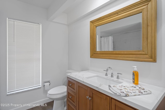8410 Lakehill Ct, Spring Hill, FL 34608 - full bathroom featuring vanity and a shower with shower curtain