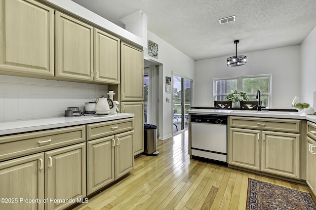 10093 Holly Berry Dr, Weeki Wachee, FL 34613 - photo 7