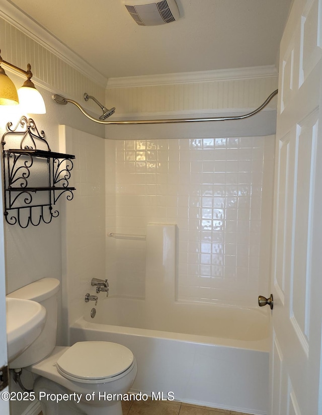 18499 Shady Side Dr, Brooksville, FL 34601 - full bathroom featuring shower / tub combination and crown molding