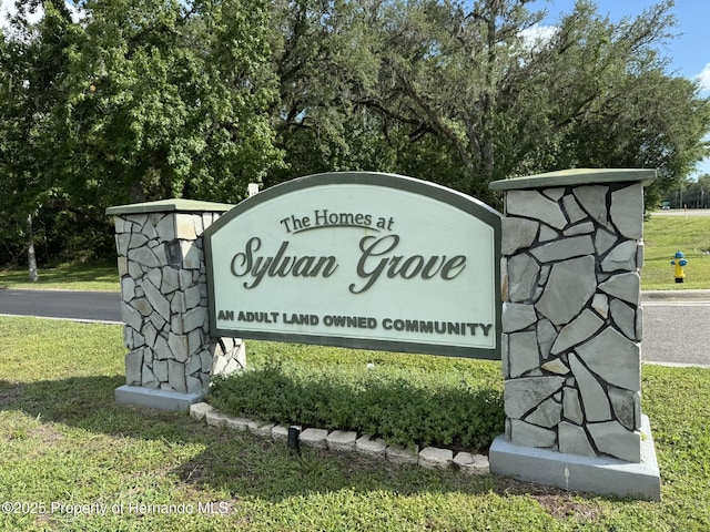 18035 Glen Raven Blvd, Brooksville, FL 34604 - photo 1