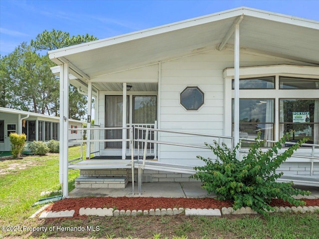 8017 Fiat Ave, Brooksville, FL 34613 - property entrance