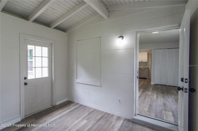 9345 N Elliot Way, Citrus Springs, FL 34434 - entryway with light wood finished floors and wooden ceiling
