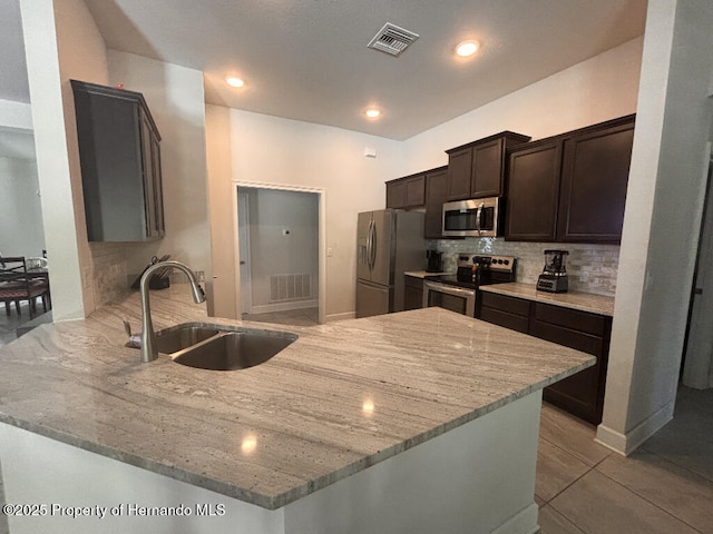 11000 Maybird Ave, Spring Hill, FL 34613 - photo 4