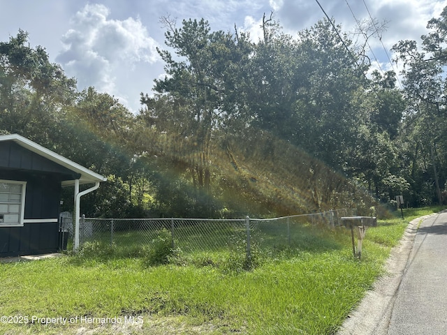 610 Iris St, Brooksville, FL 34601 - photo 2