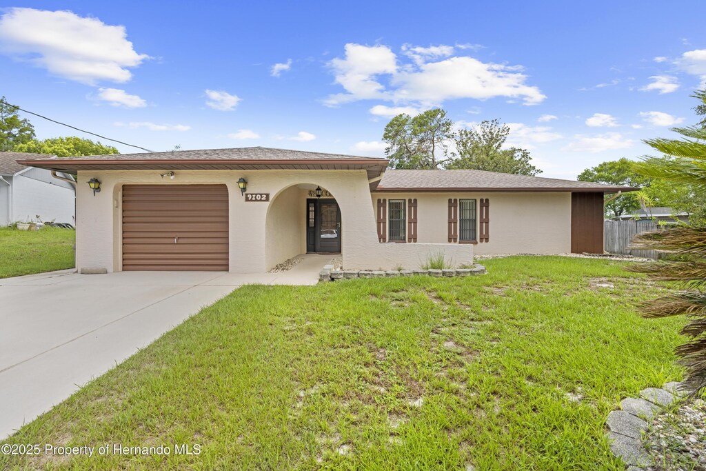 9102 Lamborn St, Spring Hill, FL 34606 - photo 1