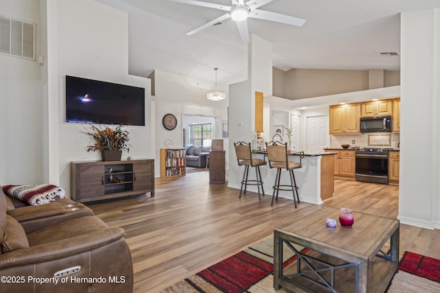 11293 Copley Ct, Spring Hill, FL 34609 - photo 18