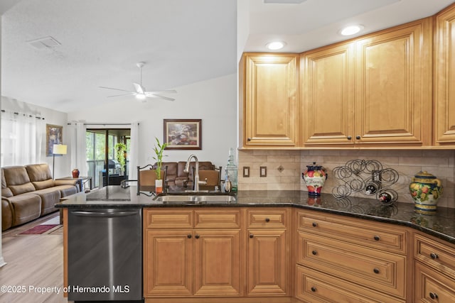 11293 Copley Ct, Spring Hill, FL 34609 - photo 16
