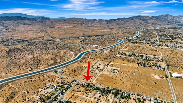 bird's eye view featuring a mountain view