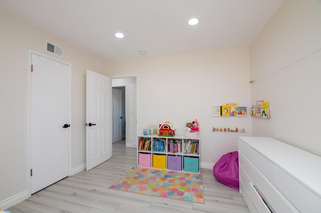 45522 Andale Ave, Lancaster, CA 93535 - rec room with recessed lighting, baseboards, and light wood-type flooring