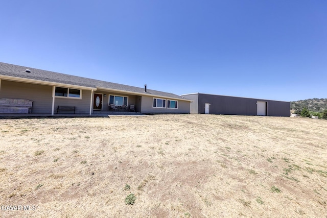 19426 Cavalier Ct, Tehachapi, CA 93561 - rear view of property
