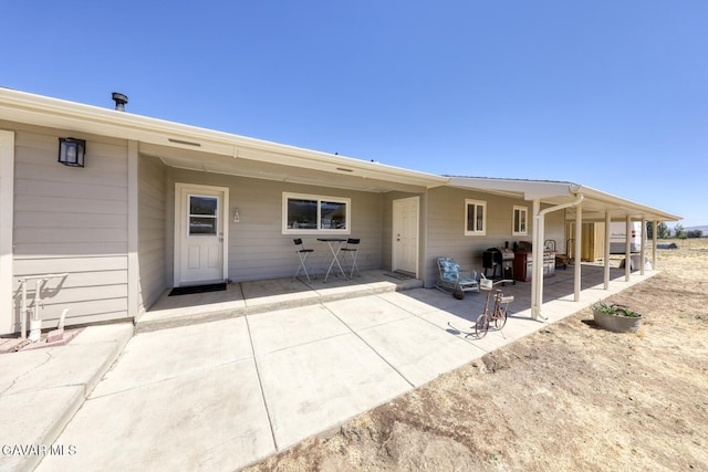 19426 Cavalier Ct, Tehachapi, CA 93561 - back of house with a patio